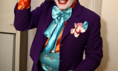 Vestido de Coringa, Marcelo de Carvalho grava especial de Halloween