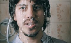 Ian Cardoso lança videoclipe de “Amassadinho” e anuncia disco para 23 de outubro