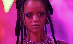 Marca de Rihanna é processada por uso ofensivo de música em desfile