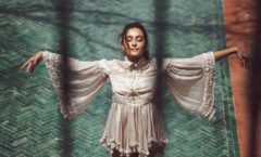 CANTORA E COMPOSITORA INA MAGDALA LANÇA NESTA SEXTA-FEIRA A EMOCIONANTE “ODE TO MAMA”, FAIXA EM HOMENAGEM À SUA AVÓ