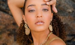 Ajota lança single que marca a sua estreia como cantora