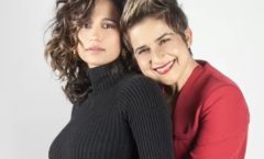Nascem as gêmeas de Nanda Costa e Lan Lanh: ‘Enorme amor’
