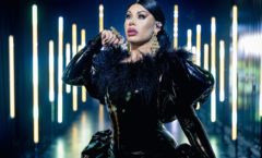 Drag Queen brasileira vence reality mundial de canto ‘Queen Of The Universe’
