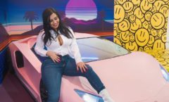 Com bumbum de 115 cm, a cantora brasileira Rubí Brazil lança mais um sucesso na europa