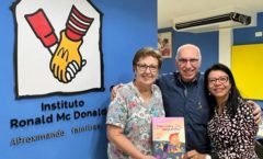 Escritora Isa Colli está no Brasil para divulgar livro infantil em parceria com Instituto Ronald McDonald