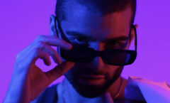 CANTOR E COMPOSITOR ZEK UNE ELETRÔNICO, R&B E TOQUES DE FUNK EM “DEUS ME FREE”, SEU NOVO SINGLE 