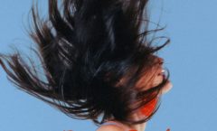 CANTORA E COMPOSITORA BIA GULLO INCENTIVA TODO MUNDO A CURTIR A VIDA EM “VAMOS VIVER”, SEU NOVO SINGLE