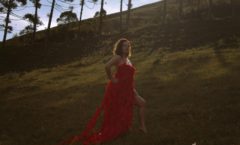 Monica Casagrande abre caminhos para o seu novo EP, “Encruza Miramar”