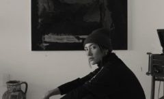 Maria Eduarda Boabaid abre a exposição “Derrama e Queima”, no Centro Cultural Correios RJ, com curadoria da Tartaglia Arte
