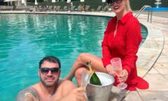 Val Mar­chiori e Dr. Derek Camargo, o médico queridinho dos famosos, curtem férias juntos e com a família