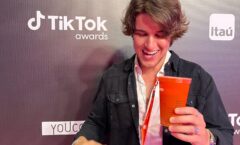 MU BISPO PARTICIPA DO TIKTOK AWARDS EM SÃO PAULO E COMEMORA CONQUISTAS DE 2022