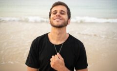 Gui Franzói finaliza o ano com o lançamento do single vc me faz bem