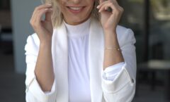 De férias no Brasil, apresentadora Jordana Luchetti se hospeda em resort luxuoso em Santa Catarina
