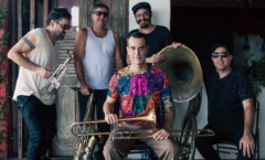 Eddie lança disco com releituras de clássicos do frevo ao lado de Karina Buhr e Isaar