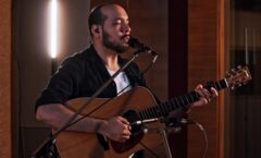David Mour lança clipe da música “Tudo o Que Ainda Há Pra Sentir“