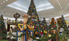Toy Story será tema da decoração natalina do Américas Shopping
